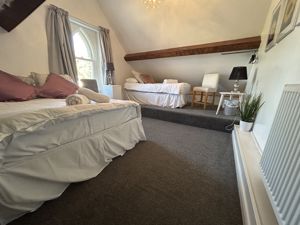 Photo 11- click for photo gallery